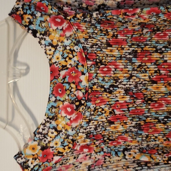 Pleione Floral Cinched Sleeveless Blouse with Tie Back XS NWOT - Picture 2 of 8